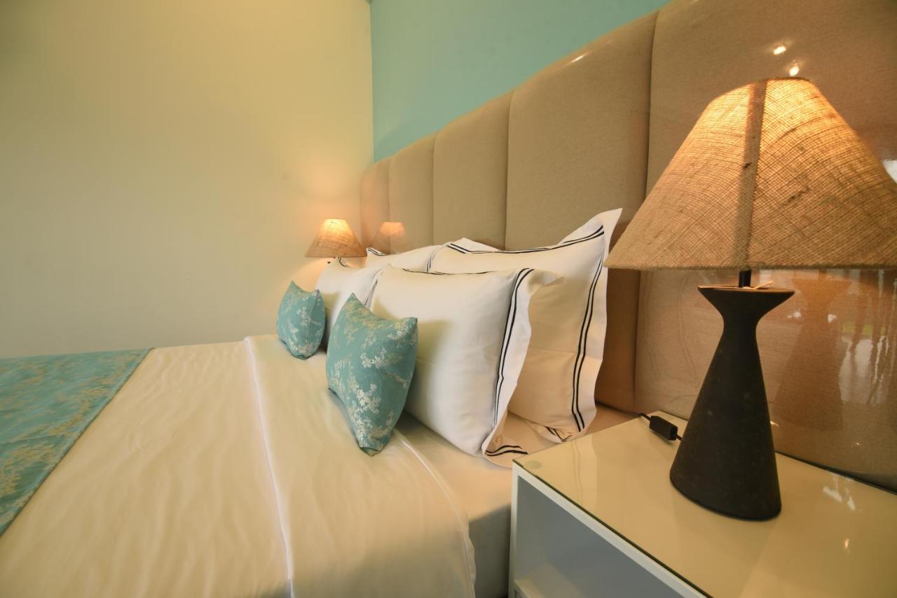 Tip Top Boutique Hotel เอลลา ภายนอก รูปภาพ