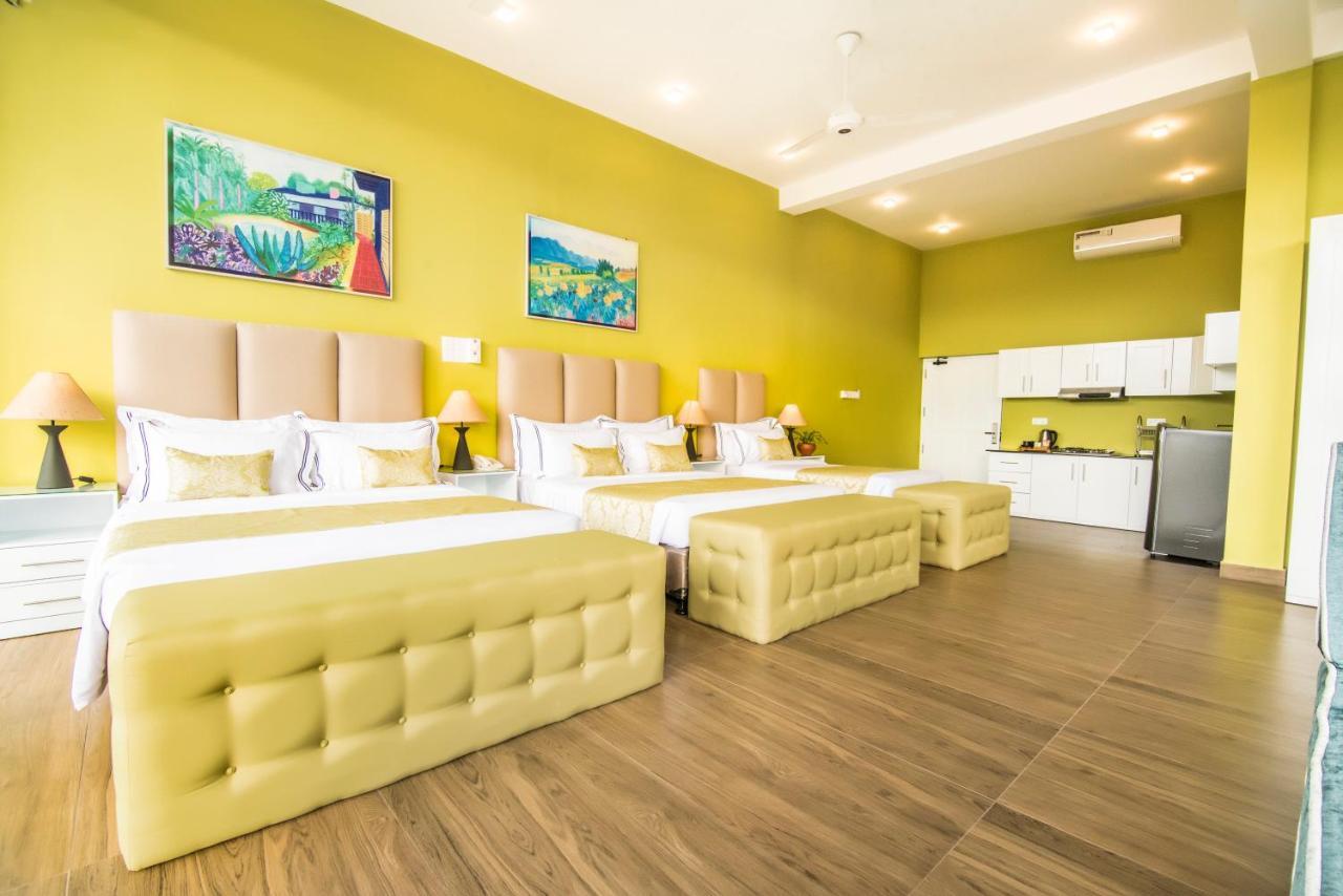 Tip Top Boutique Hotel เอลลา ภายนอก รูปภาพ