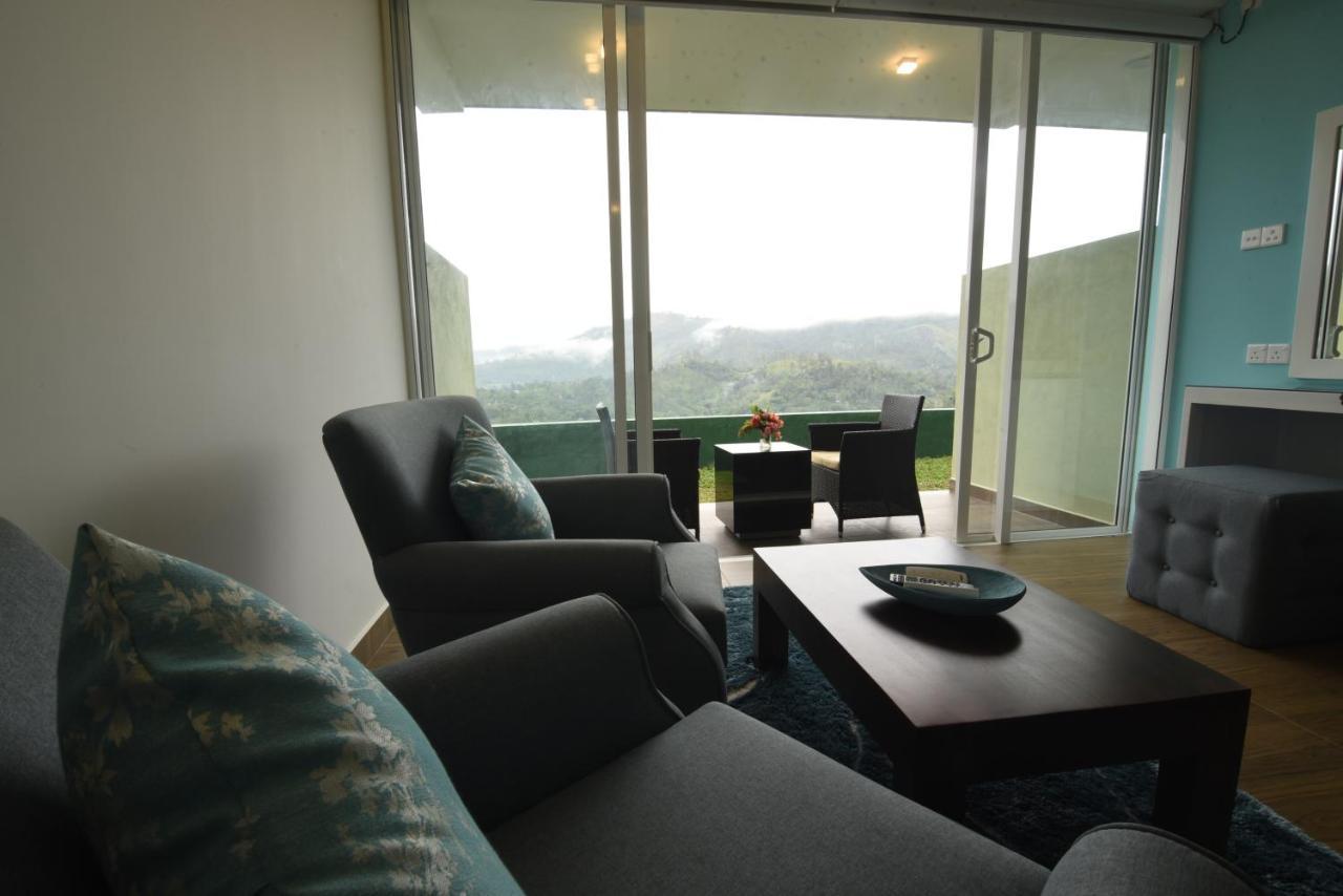 Tip Top Boutique Hotel เอลลา ภายนอก รูปภาพ