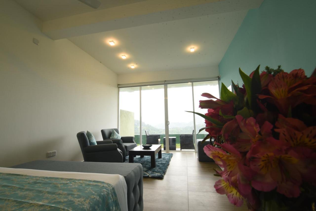 Tip Top Boutique Hotel เอลลา ภายนอก รูปภาพ