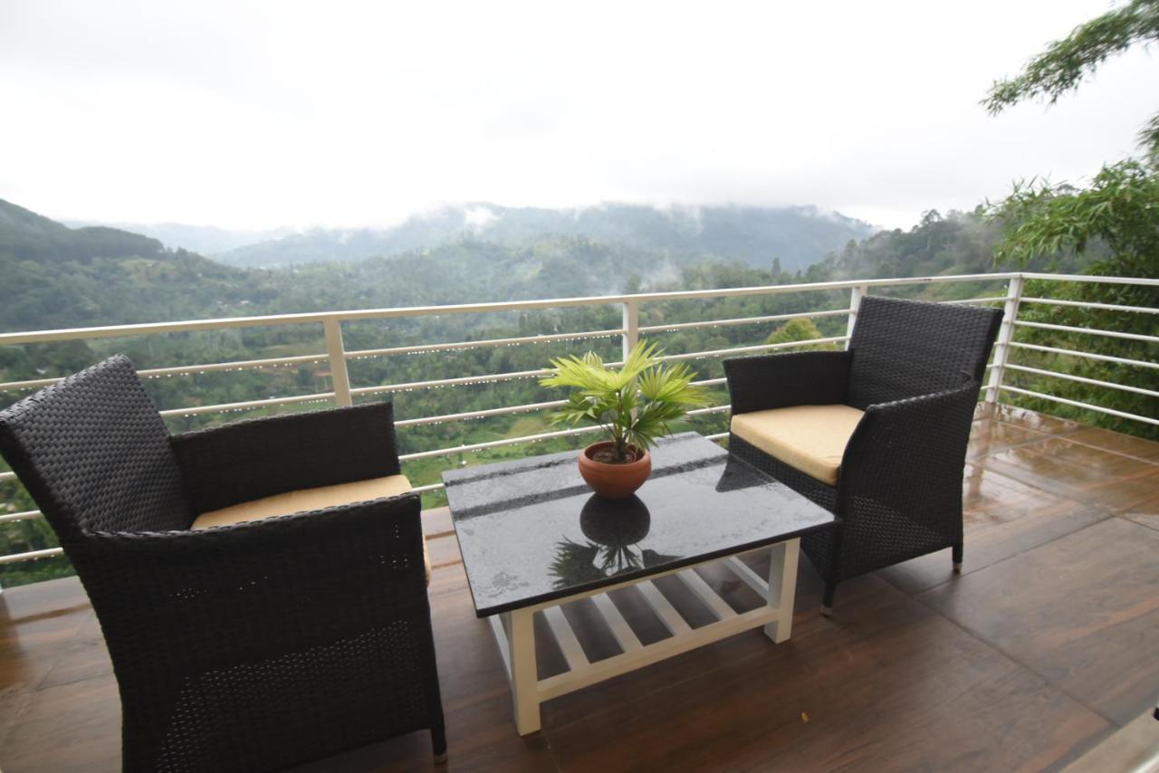 Tip Top Boutique Hotel เอลลา ภายนอก รูปภาพ