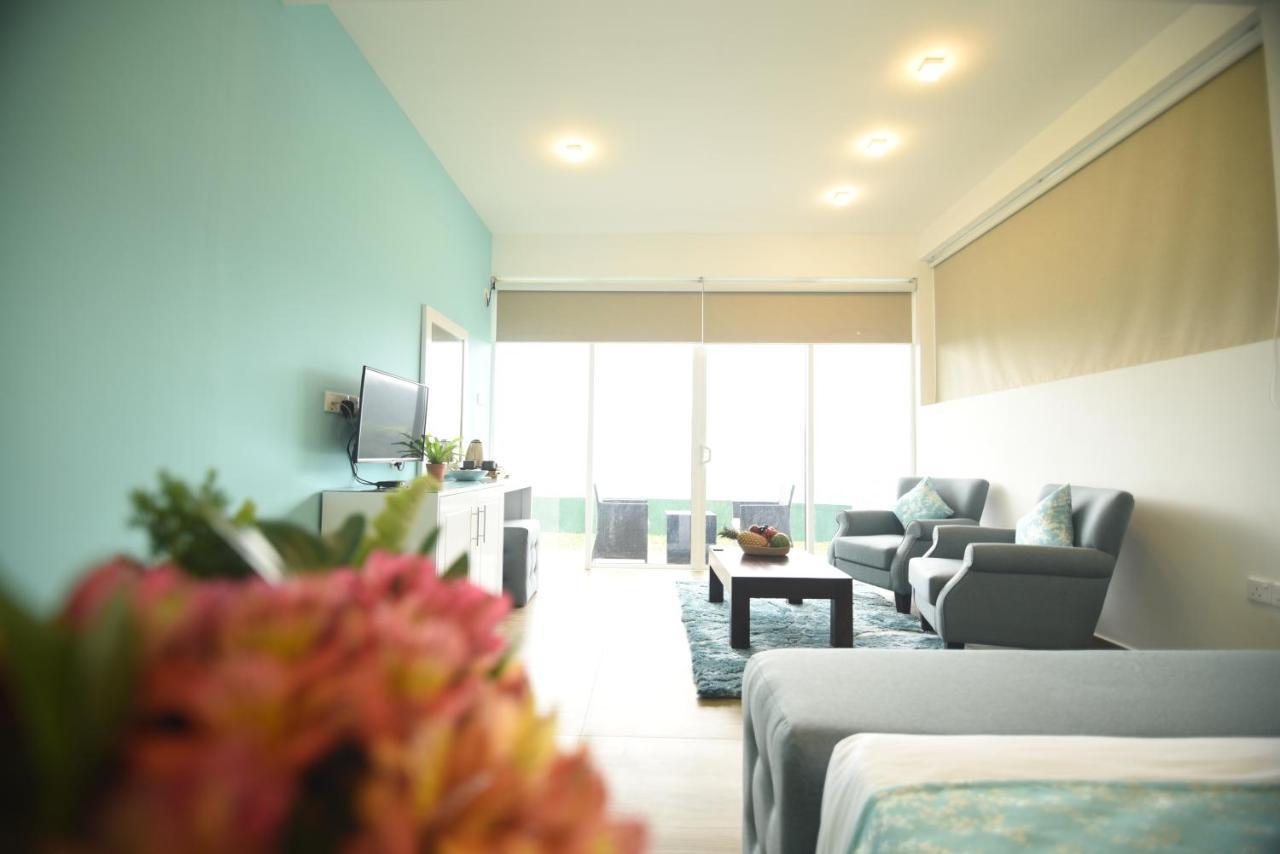 Tip Top Boutique Hotel เอลลา ภายนอก รูปภาพ