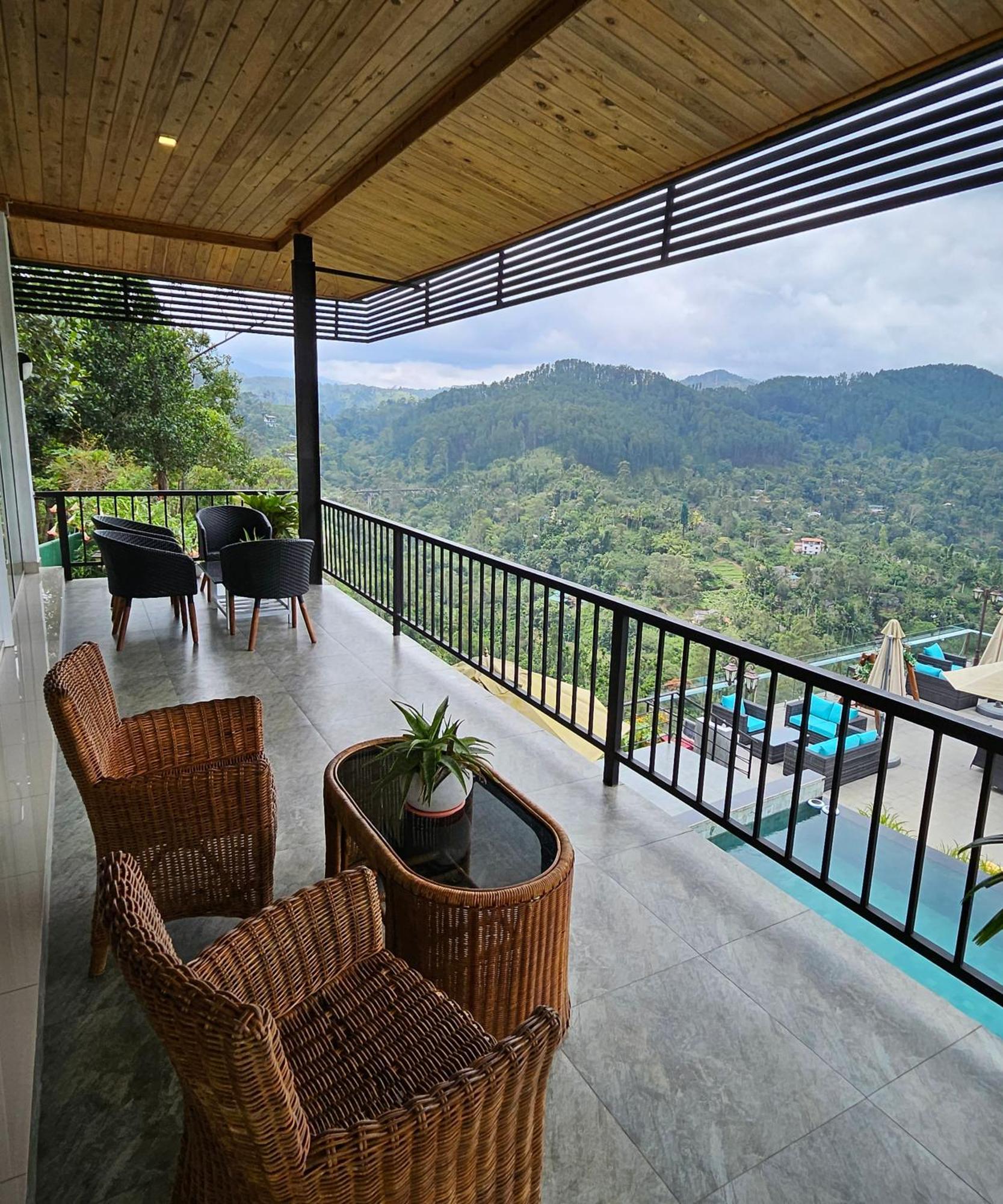 Tip Top Boutique Hotel เอลลา ภายนอก รูปภาพ
