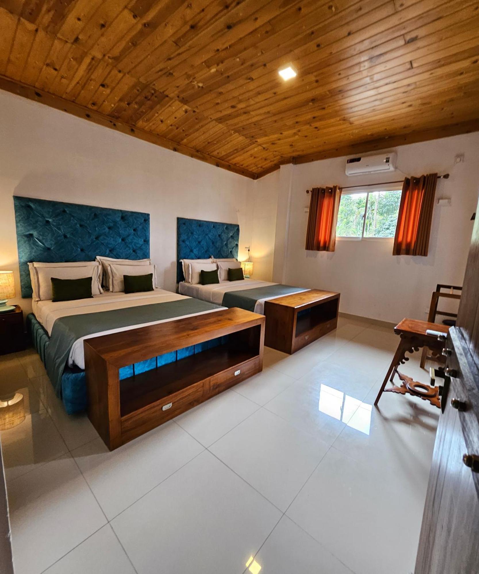 Tip Top Boutique Hotel เอลลา ภายนอก รูปภาพ