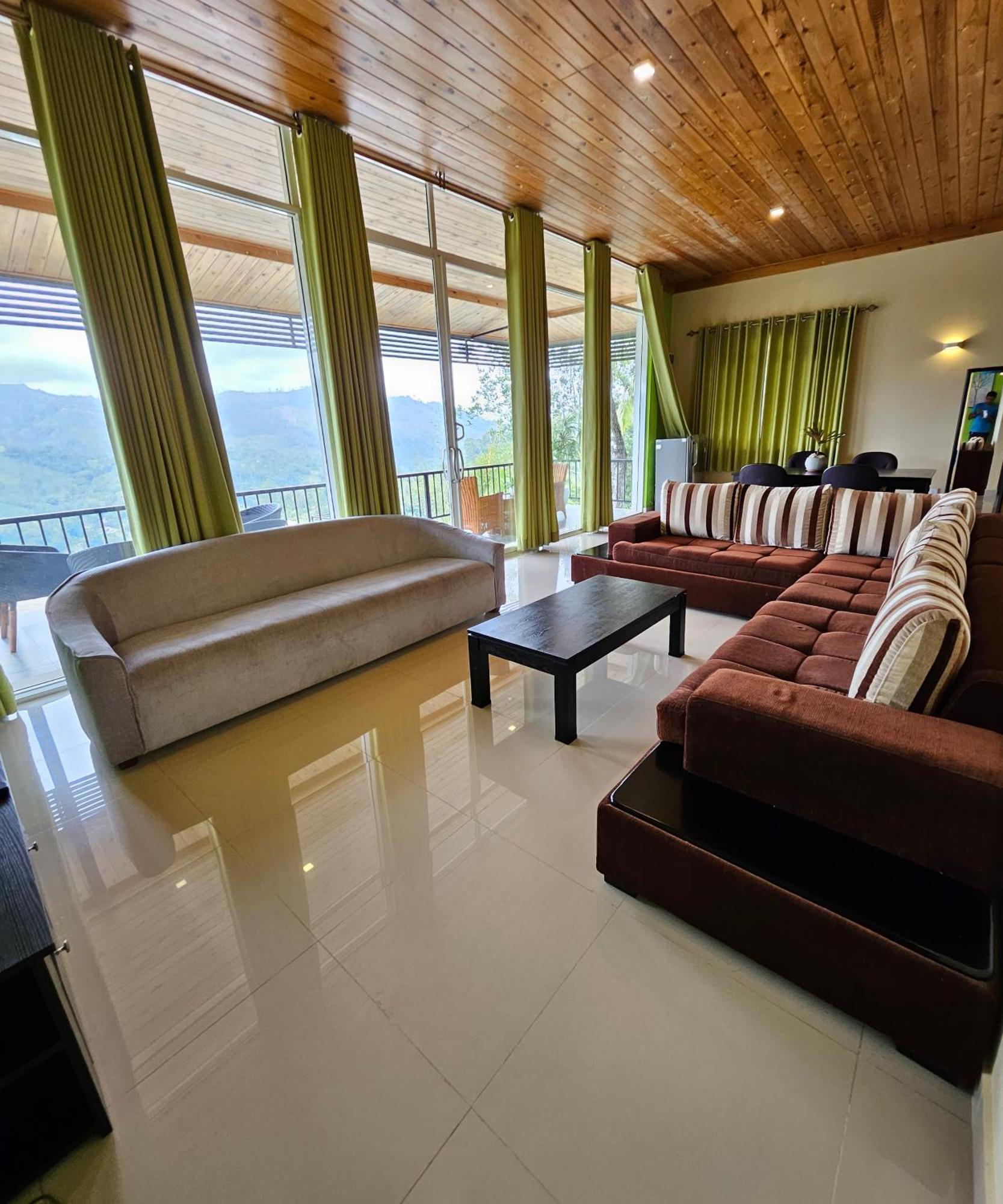 Tip Top Boutique Hotel เอลลา ภายนอก รูปภาพ
