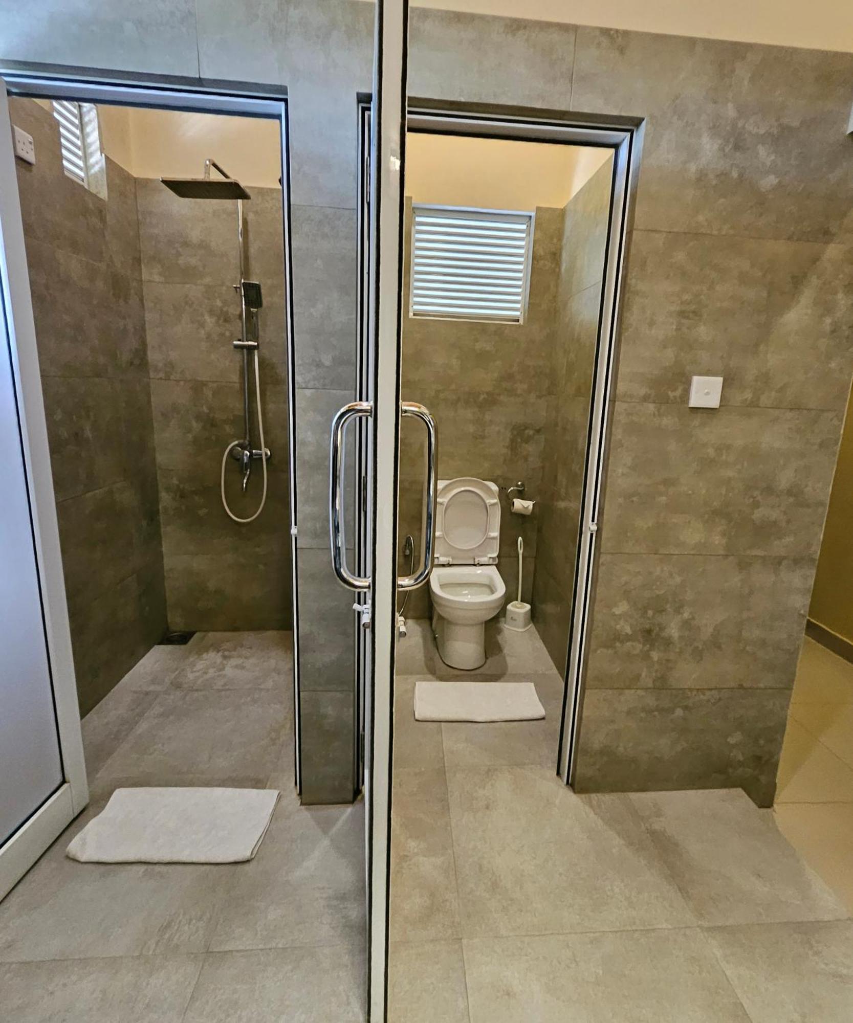Tip Top Boutique Hotel เอลลา ภายนอก รูปภาพ