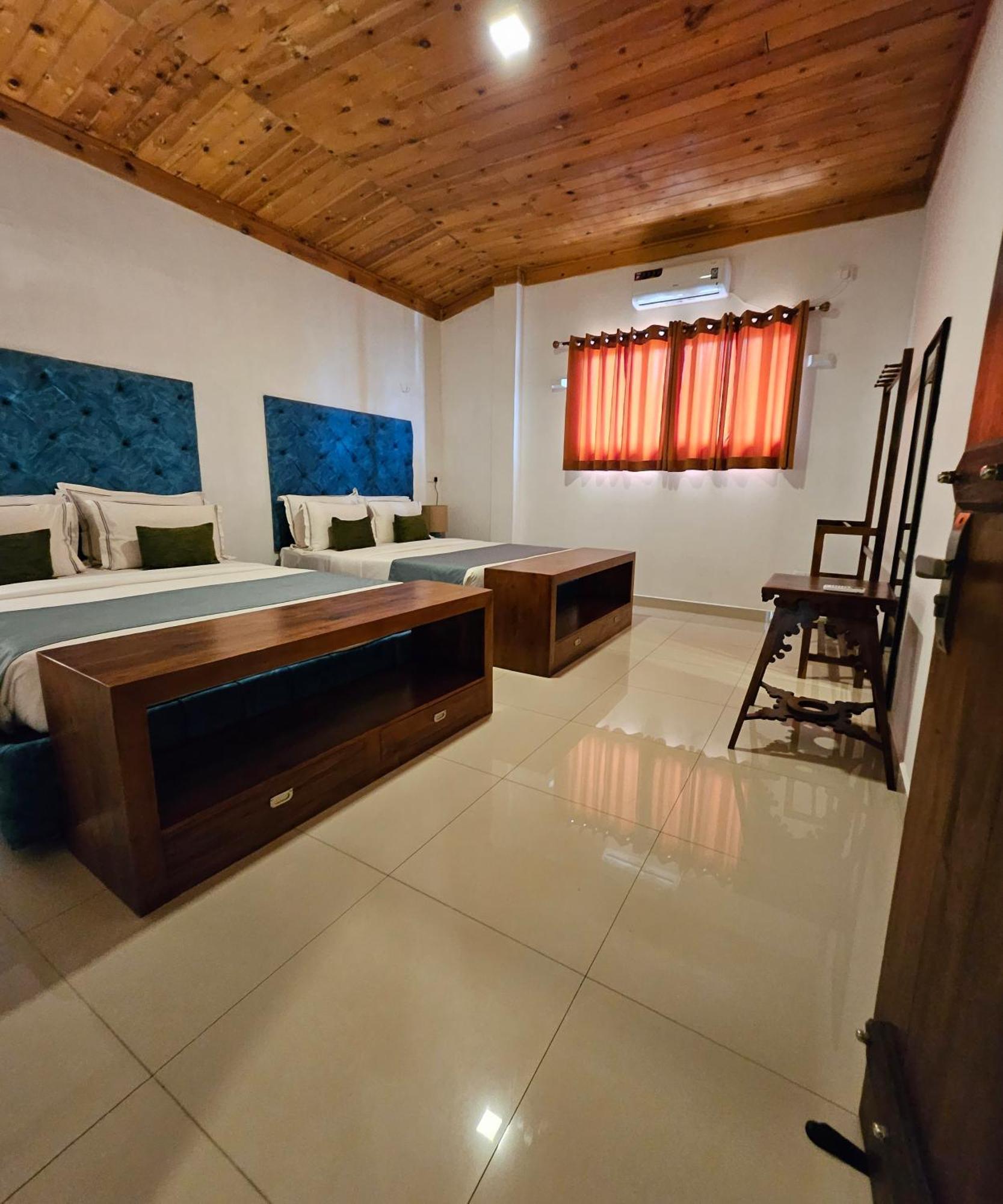 Tip Top Boutique Hotel เอลลา ภายนอก รูปภาพ