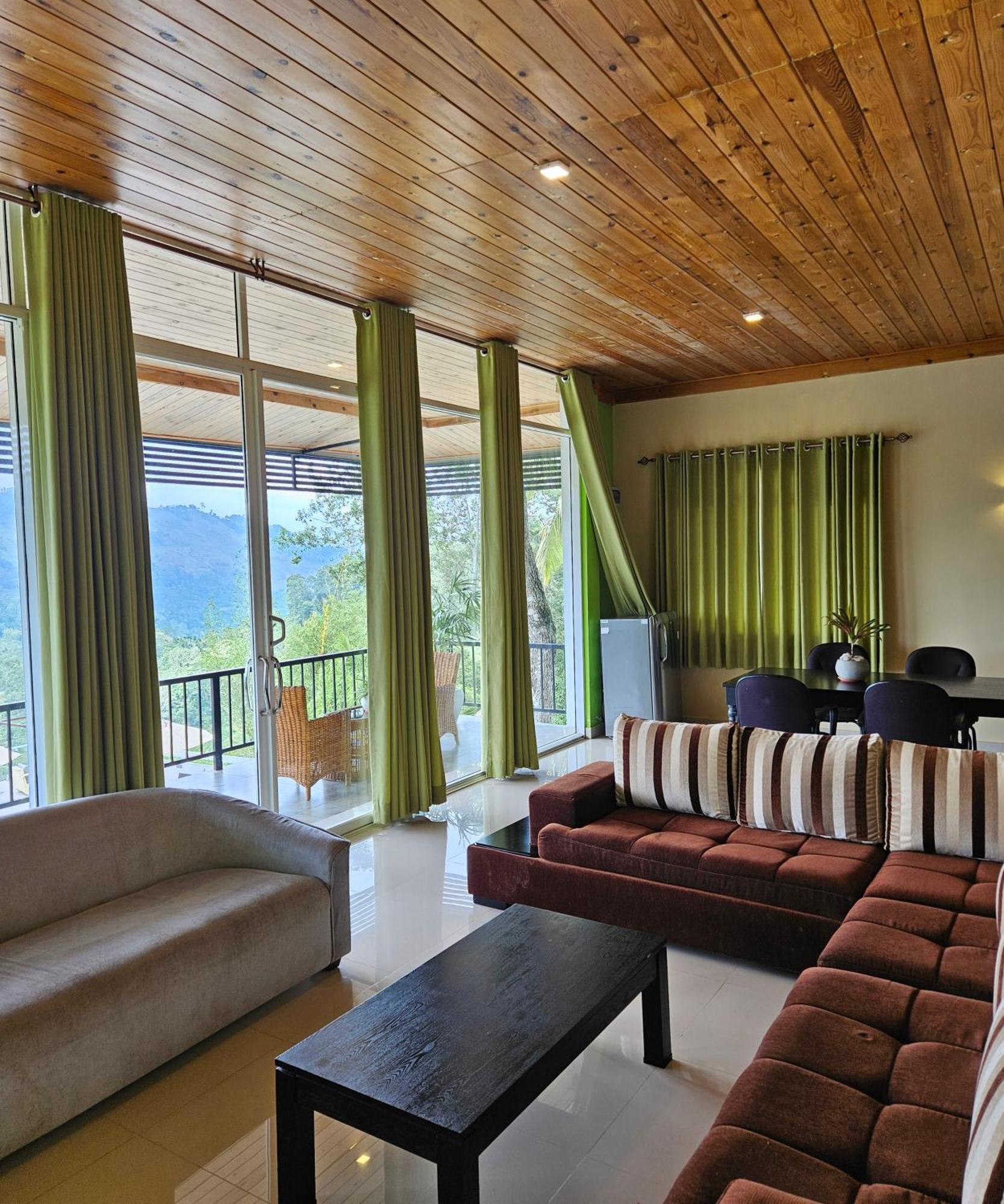Tip Top Boutique Hotel เอลลา ภายนอก รูปภาพ
