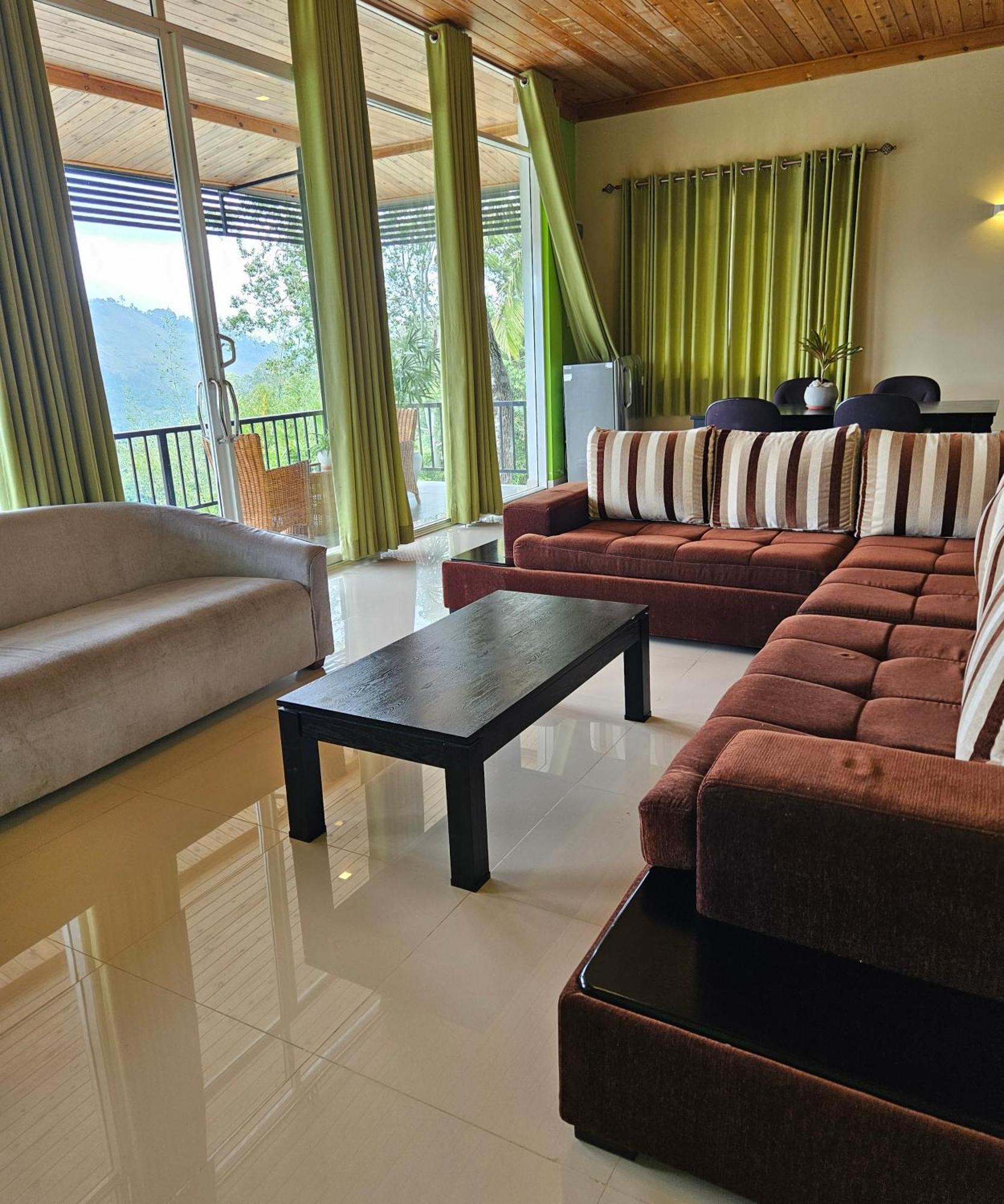Tip Top Boutique Hotel เอลลา ภายนอก รูปภาพ